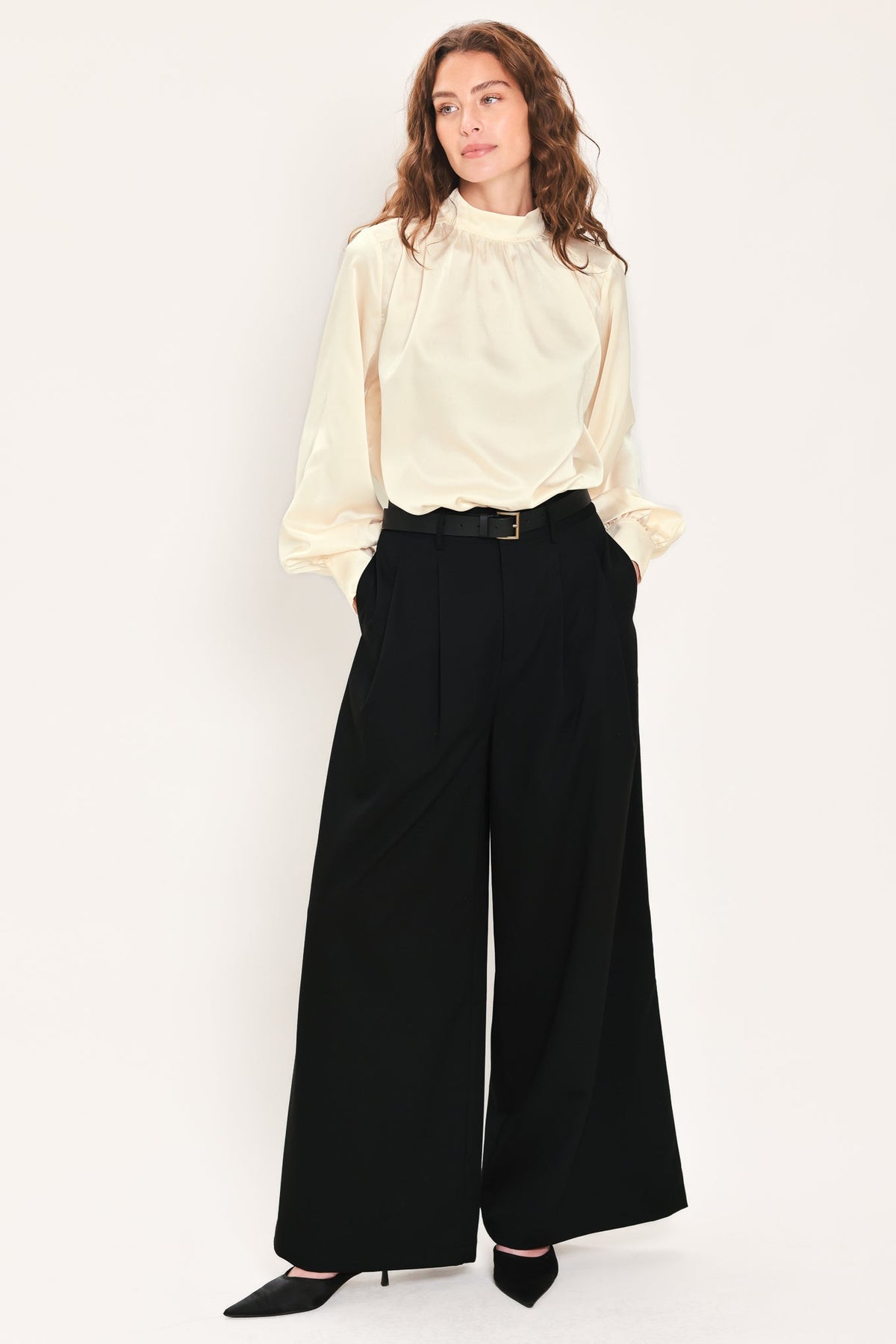 City Cinch Belted Wide Leg Pants